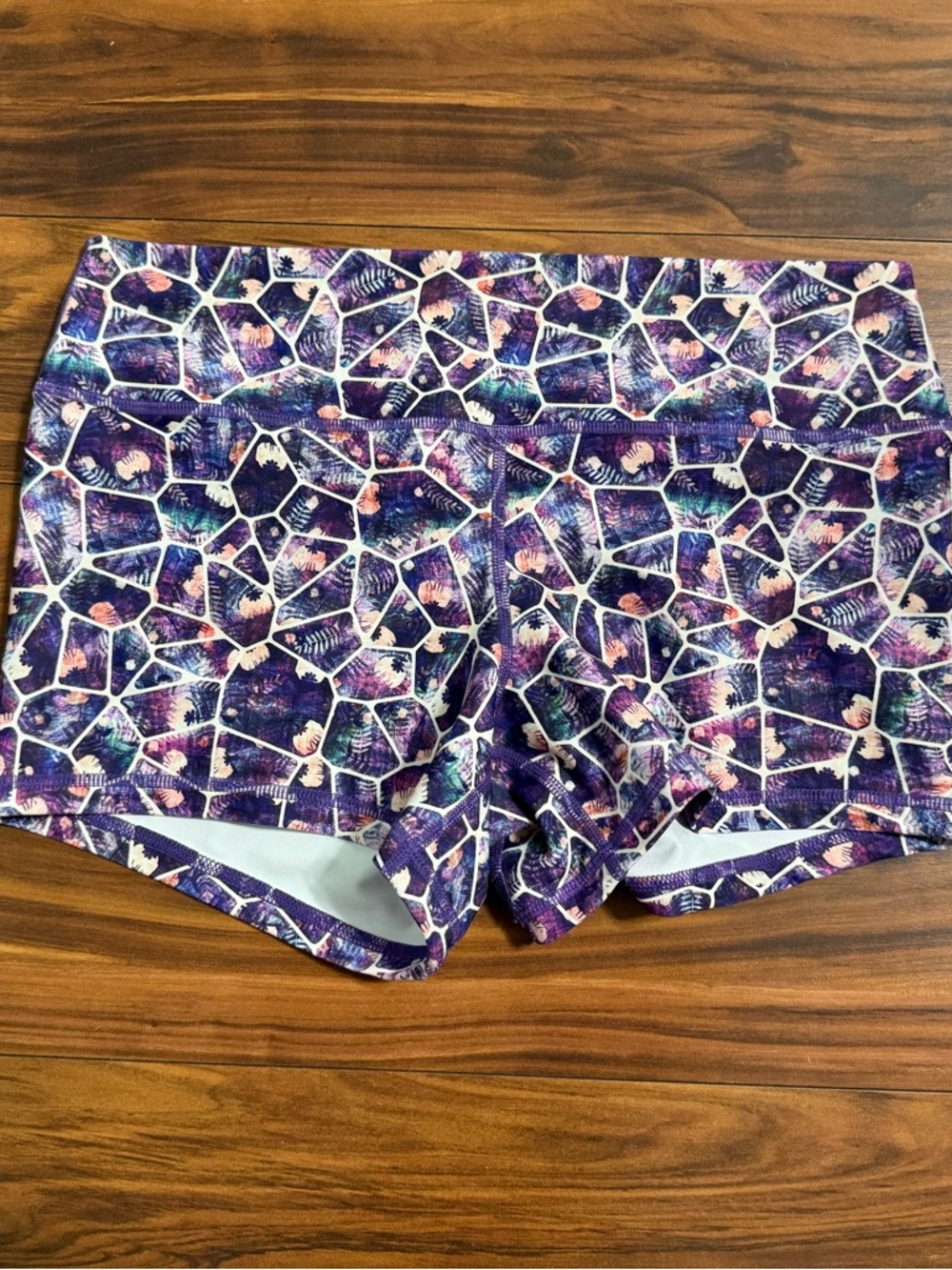 Peachy Purple Geometric Print Athletic Shorts